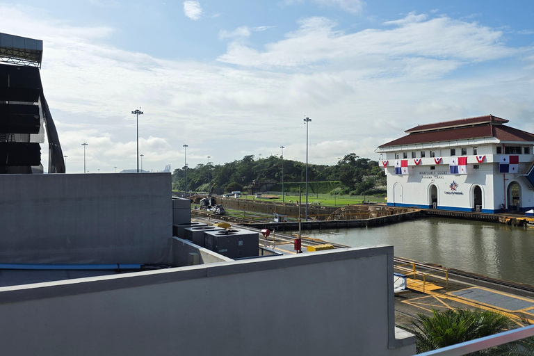 Panama Canal Tour Miraflores Visitor Center IMAX - Afternoon