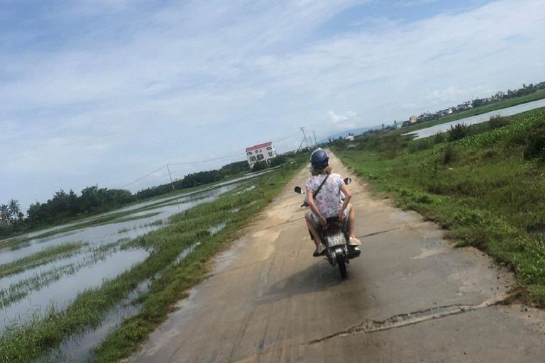 Hoi An : Pueblos Privados en Tour en Moto y Barco CestoHoi An: Tour Privado de Aldeas en Moto y Paseo en Barco