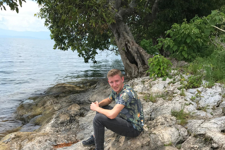 Kigali: Lake Kivu Boat Tour with Hot Springs & Lunch Kigali: Lake Kivu Boat Tour with Hot Springs & Lunch