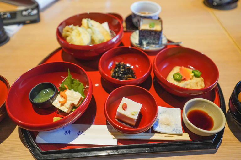 Tour della meditazione e dei giardini zen di Kyoto in un tempio zen con pranzo