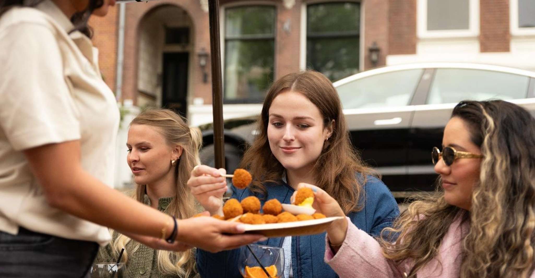 Amsterdam: Covered Heated Canal Cruise with Bitterballen photo 8