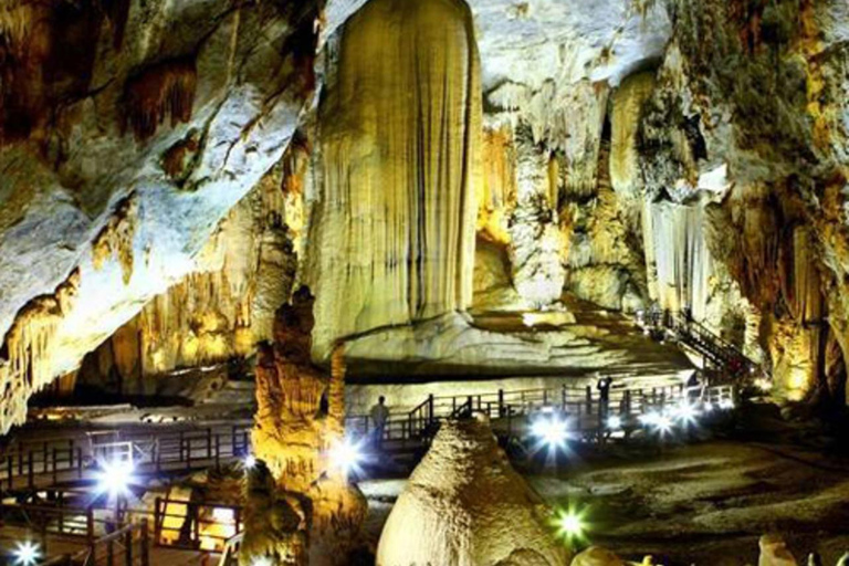 Da Hue - Tour alla scoperta delle grotte di PhongNha - Giornata di dispari e di cenniTOUR ALLA SCOPERTA DELLA GROTTA DI PHONG NHA - GIORNO NODALE