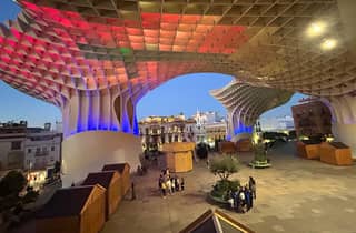Marbella/Estepona: VIP-Städtetour Sevilla incl. Tapas & Setas mit Ausblick