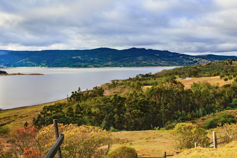 Bogotá: stadshighlights en Guatavita El Dorado-meer dagtourBogotá: hoogtepunten van de stad en Guatavita El Dorado-meer dagtour