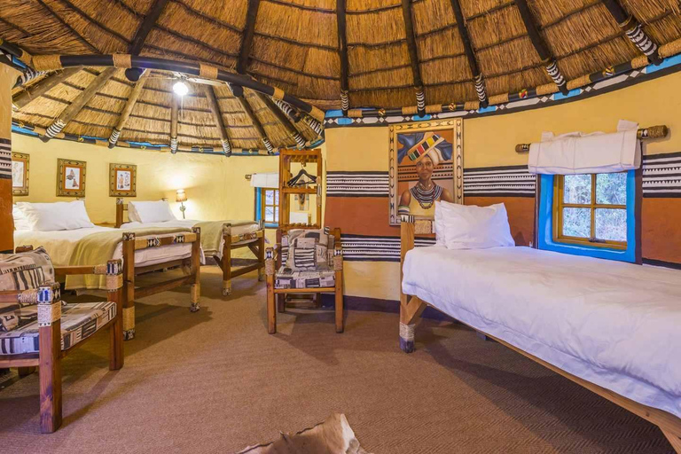 Lesedi Kulturerlebnis + Mittagessen oder AbendessenLesedi Kulturerlebnis + Mittagessen