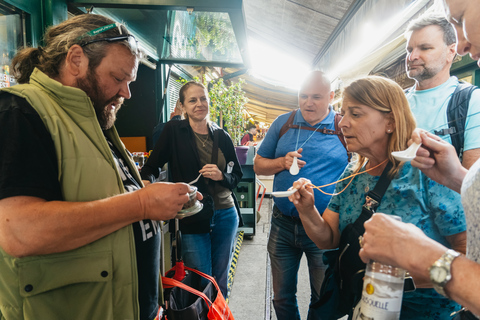 Wien: Naschmarkt-Tour mit VerkostungenWien: Naschmarkt-Tour für Gourmets