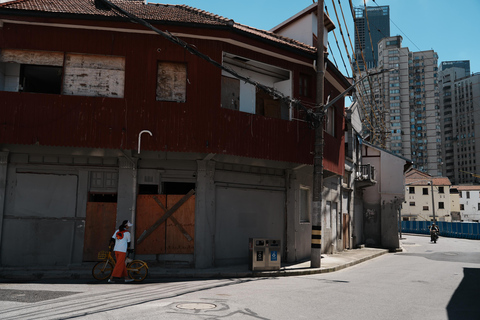 Old Shanghai: Yu Garden, Mosque and City Wall Walking Tour