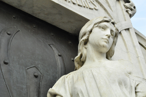 Buenos Aires: Recoleta Cemetery Guided Tour