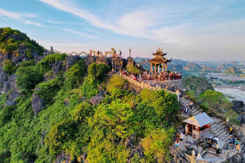 Tour en bateau de Trang An, pagode de Bai Dinh et visite d&#039;une journée de la grotte de Mua