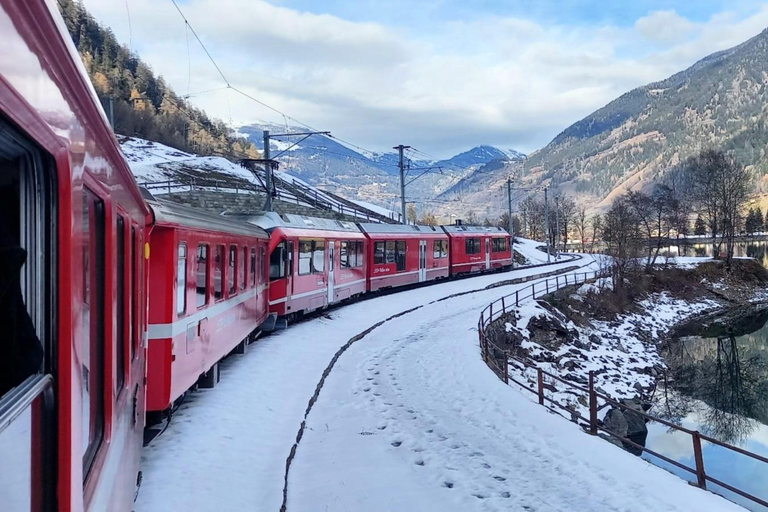 Von Mailand: Bernina-Express, Schweizer Alpen &amp; St. Moritz – TagestourST. MORITZ – TIRANO (STANDARDZUG MIT ÖFFNENDEN FENSTERN)