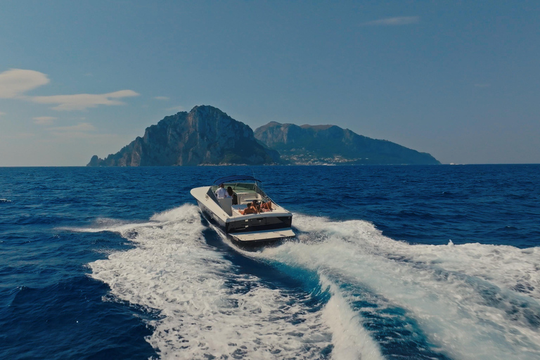 Transfert privé en bateau de luxe : de Naples à Capri