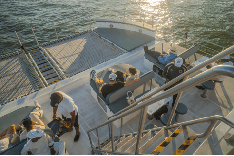 Cartagena: Sunset on Cartagena Bay aboard the Flamante Catamaran Cartagena: Sunset over Cartagena Bay aboard the Flamante Catamaran