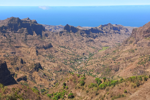 Hiking: From Serra Malagueta to Ribeira Principal