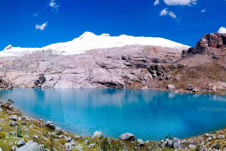 senderismo a laguna radian y mullaca desde huaraz