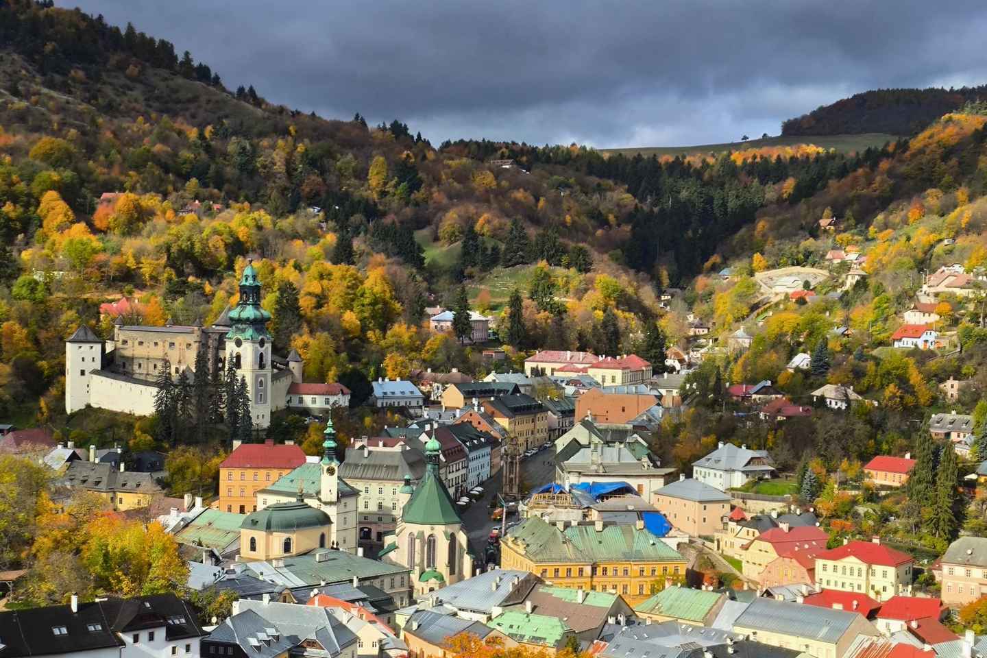 Depuis Budapest : Excursion Privée en 4x4 à Banska Stiavnica, Site UNESCO