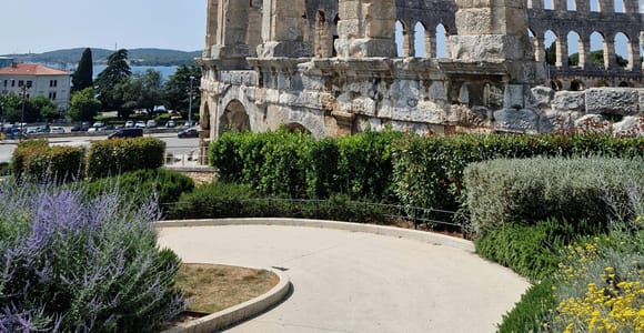 Private Pula Tour: Arena & Local Stories