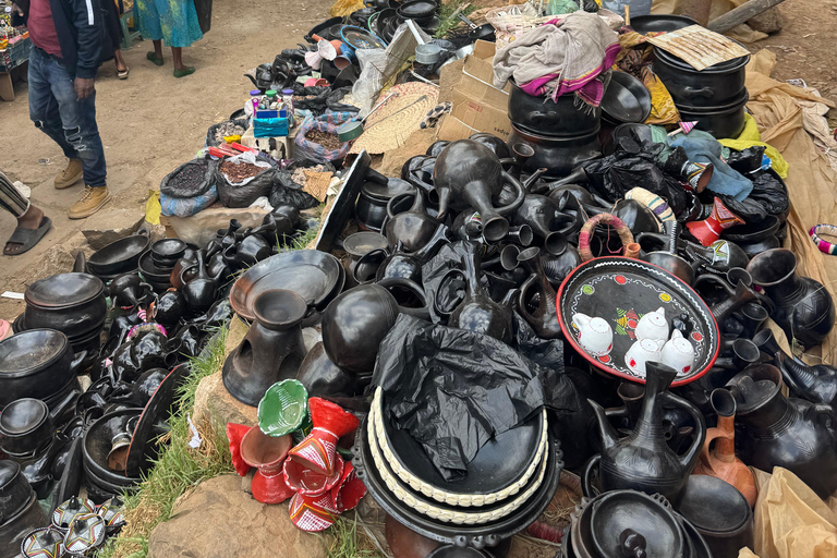 Addis Abeba: Töpferwaren, Markt und Kaffee-Tour mit MittagessenAddis Abeba: Töpfer-, Markt- und Kaffeetour mit Mittagessen