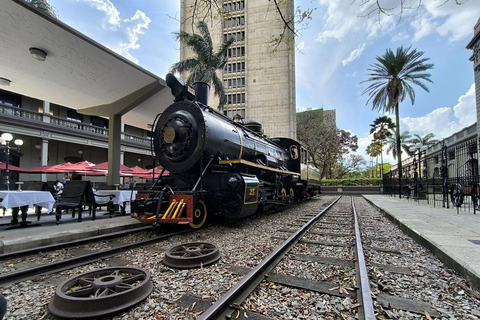 Medellín Through Time – City Sightseeing Tour | Subway, Metrocable, and Historic Center
