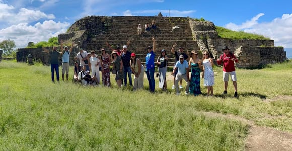 Oaxaca: Premium Sightseeing Tour of Monte Alban and Master Artisans