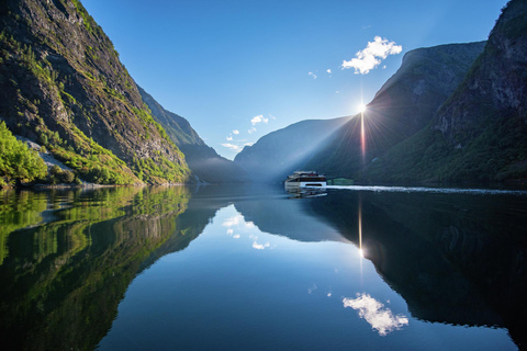 Trem de Flam, mirante de Stegastein e cruzeiro pelo fiorde