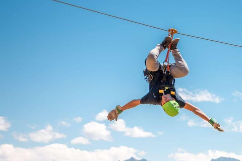 Ziplining bij het uitkijkpunt van de Heilige Vallei