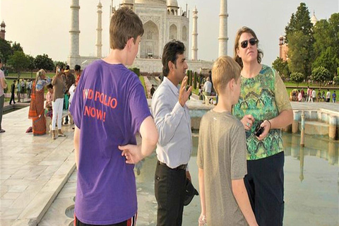 Prywatna wycieczka Taj Mahal Red Fort &amp; Flying dinning tour