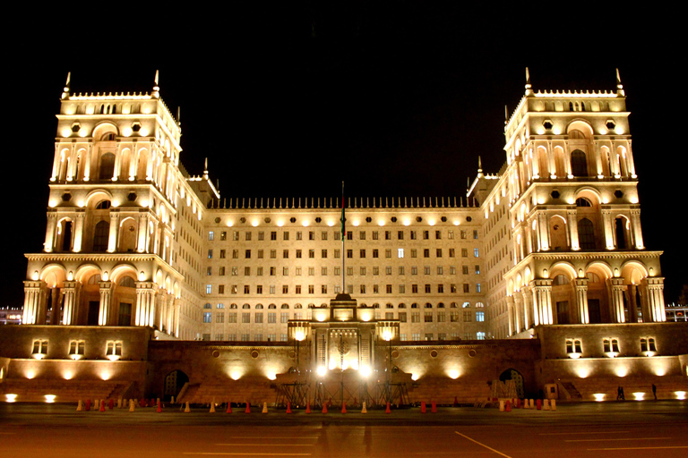 Baku Night Tour: From Upland Park To Heydar Aliyev Center