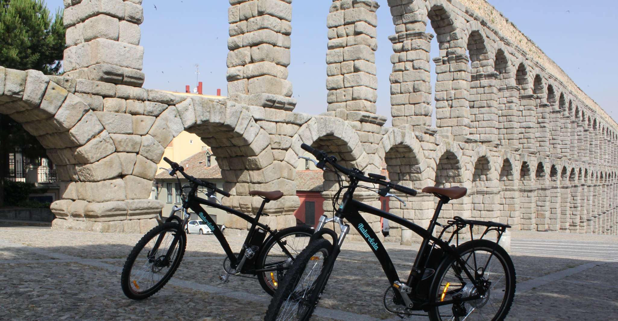 Suitetrails - Segovia, guided route on an electric bicycle (ebike)