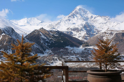 From Tbilisi: Gateway to Kazbegi Day Trip