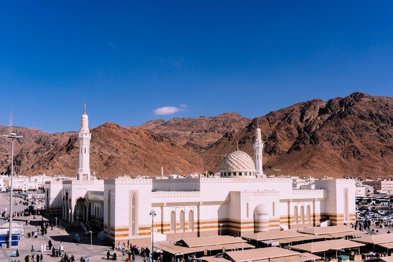 Mecca Historical & Religious Tour with from Jeddah Mecca Historical & Religious Tour with lunch from Jeddah