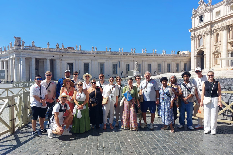 St. Peter's Basilica: Guided Tour with Priority access St. Peter's Basilica French Guided Tour