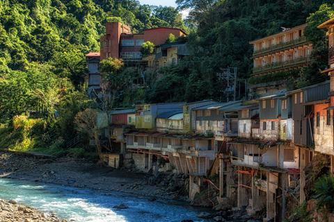 Taipei: Wulai Hot Spring, Waterfall, Cable Car & Old Street Join-in Tour (with Public Hot Spring Bath)