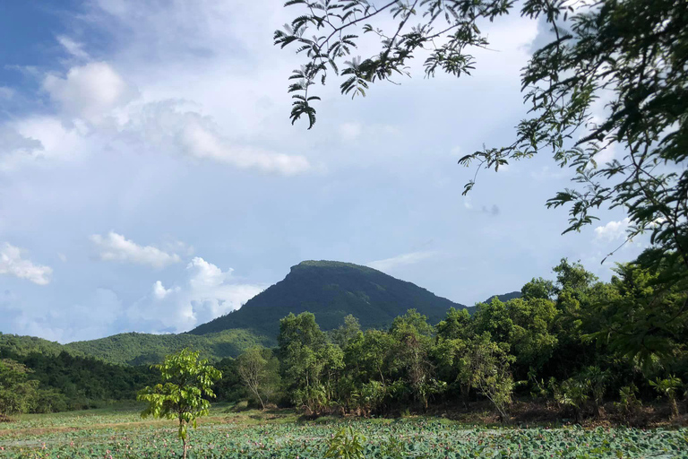 Voiture privée à destination de My Son et de la montagne de Marbre depuis la ville de Hoi An