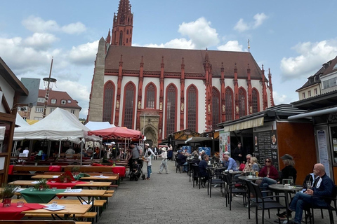 White & Red - A quick tour with wine in Würzburg White & Red - Short tour with wine in Würzburg