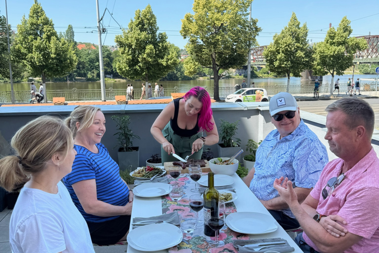 Prague: Farmers Market and Brunch Class with Celebrity Chef