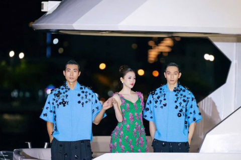 Da Nang: Private Luxury Yacht & Dragon Bridge Fire Show Luxury 2-Hour Ocean Mansion Yacht Charter – 4-Bedroom Bliss