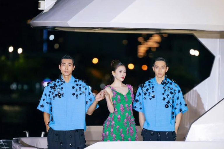 Da Nang: Private Luxury Yacht & Dragon Bridge Fire Show Luxury 2-Hour Ocean Mansion Yacht Charter – 4-Bedroom Bliss