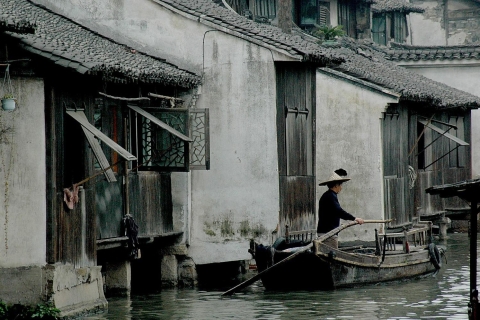 Hangzhou: Private Day Tour to Wuzhen Water Town Basic Tour with Guide and Transfer only, no ticket and lunch