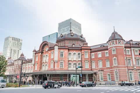 Tokyo : visite guidée d'1 h de la gare de Tokyo et du Palais impérial