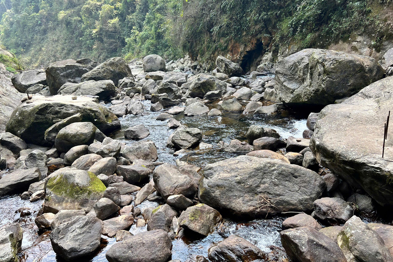 Sapa: Motorrad Tour zum Drgon Wasserfall