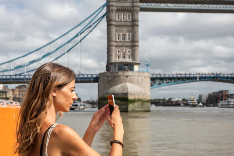 London: Explore The Tower of London & Tower Bridge! London: Walking Tour with Tower of London & Tower Bridge!