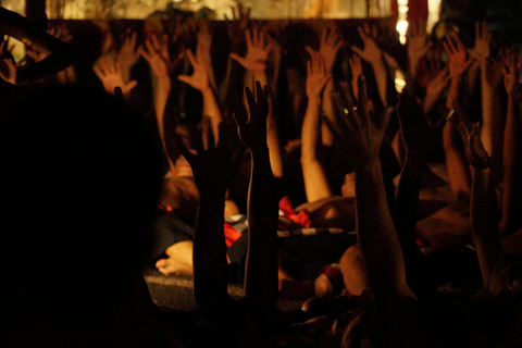 Bali: Ingressos para Ubud Kecak e Fire Dance ShowDança do fogo Kecak (sábado) no Templo Desa lan Puseh