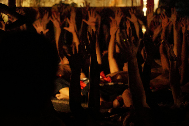 Bali: Ubud Kecak und Feuertanz Show TicketsKecak-Feuertanz (Samstag) im Desa lan Puseh-Tempel