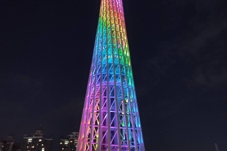 Guangzhou Night: CBD Riverwalk, Hidden Alleys & Food Tasting Spanish/ French/ Italian/ Japanese/ Korean/ Russian Guide