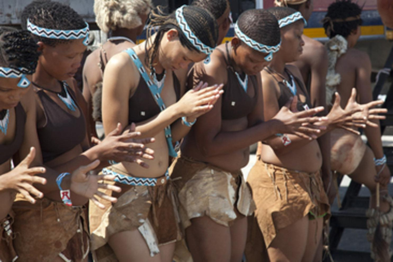 Kasane: Festival de Danzas TradicionalesTraditional Dance Festival Kasane