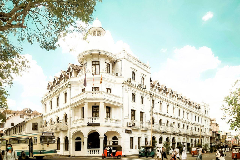 The Ambuluwawa & Kandy`s Best Spot Guide Tuk Tuk Experience