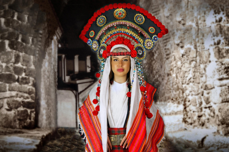 Plovdiv: Traditional Bulgarian Costume Photo Experience