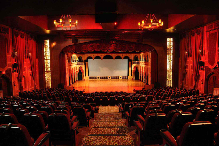 Kalakriti Mohabbat-the-Taj Show: Evening Cultural Experience Private Tour with Car, Driver, Guide & Silver Entry Tickets