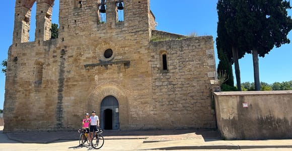 Guided road bike route through the medieval villages of Girona