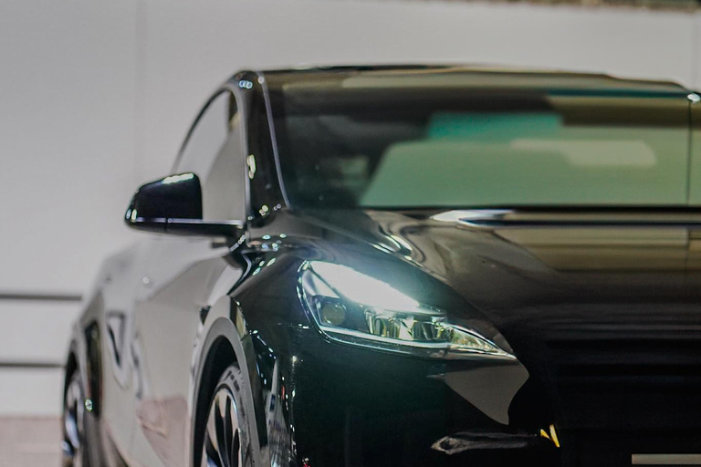 Paris : Transfer to/from Reims or Champagne region Paris: Private Transfer to/from Reims VAN 4-8 passengers